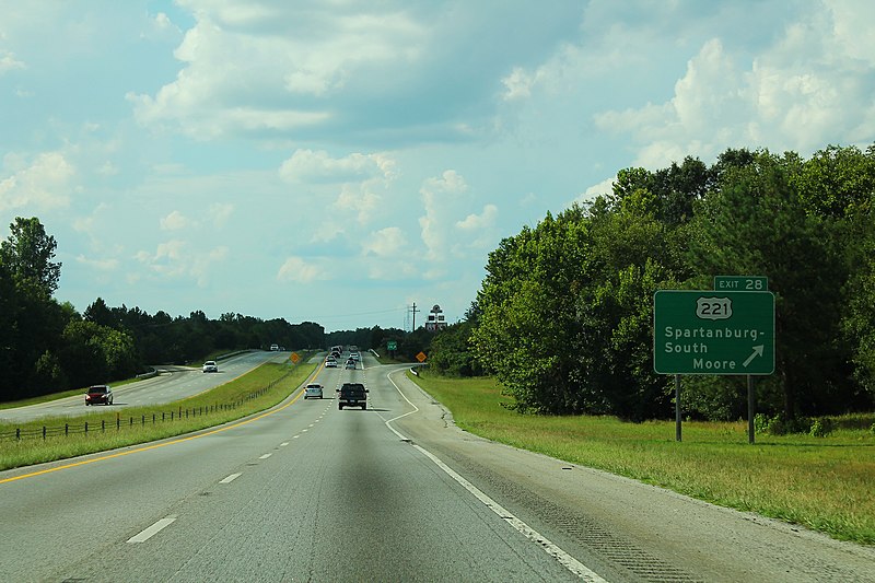 File:I-26 North - Exit 28 - US221 (44026161084).jpg