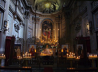 Altar-mor e a iconóstase