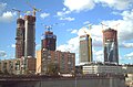 Los rascacielos durante su construcción el 9 de noviembre de 2006.