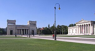 Propyläen e Glyptothek.