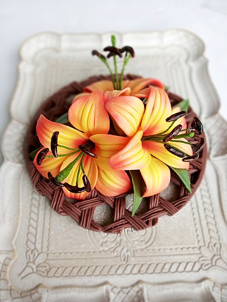 File:Pinkish yellow lily carved soap arrangement.jpg