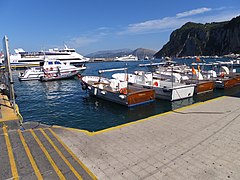 Capri 卡布里 - panoramio - lienyuan lee.jpg