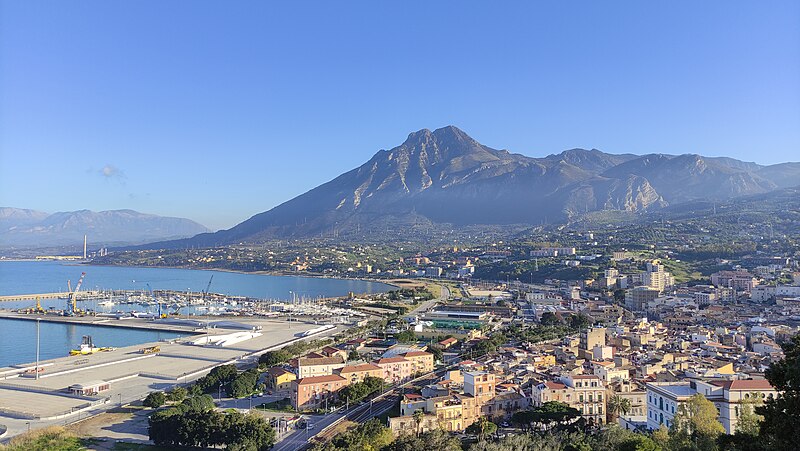 File:Panorama dal Belvedere "Principe di Piemonte".jpg