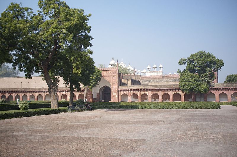 File:Agra Fort, India (21197337561).jpg