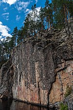 Hossan värikallion kalliomaalaus Valokuva: Eerik Lehto