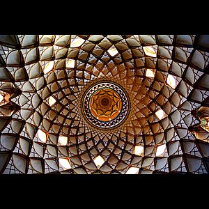 The ceiling of one of the rooms in Tabātabāei House in Kashan. Photograph: 13ehnam Licensing: CC-BY-SA-4.0