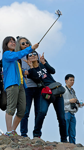 File:Group shot with selfie stick atop Pyramid of the Sun, Teotihuacan.jpg