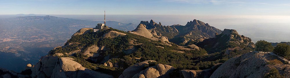 Panorama Montserrat (widok szczytu Sant Jeroni, 1237 m n.p.m.)