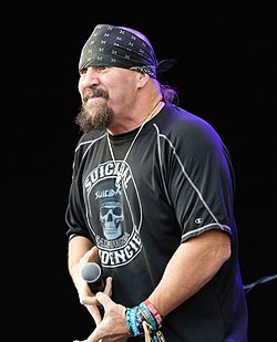 Suicidal Tendencies - Elbriot 2018 05.jpg