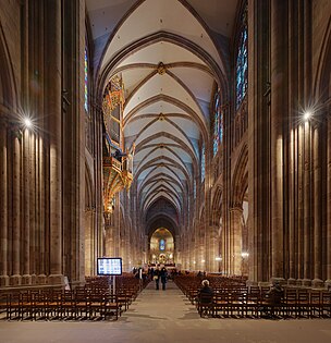 Nave abobadada da Catedral de Estrasburgo (1277-1318)