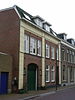 Woonhuis annex werkplaats (thans garage/kantoor/appartement)