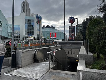 Station de métro d'Istanbul à Şişli