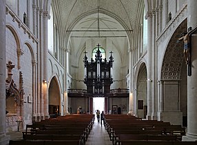 Interieur van de Saint-Pierrekerk