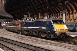 East Coast 91125 in rebranded GNER livery.