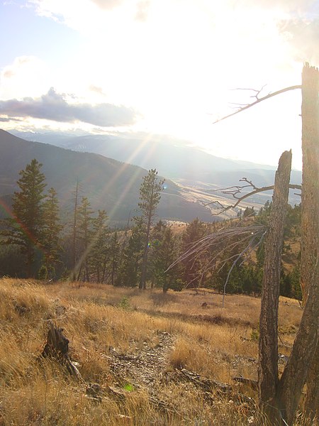 File:University Mountain looking Southwest - panoramio.jpg