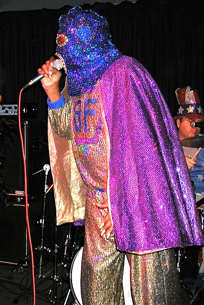 File:Blowfly (cropped).jpg