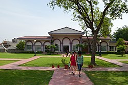 Dabchick Tourist Complex in Hodal