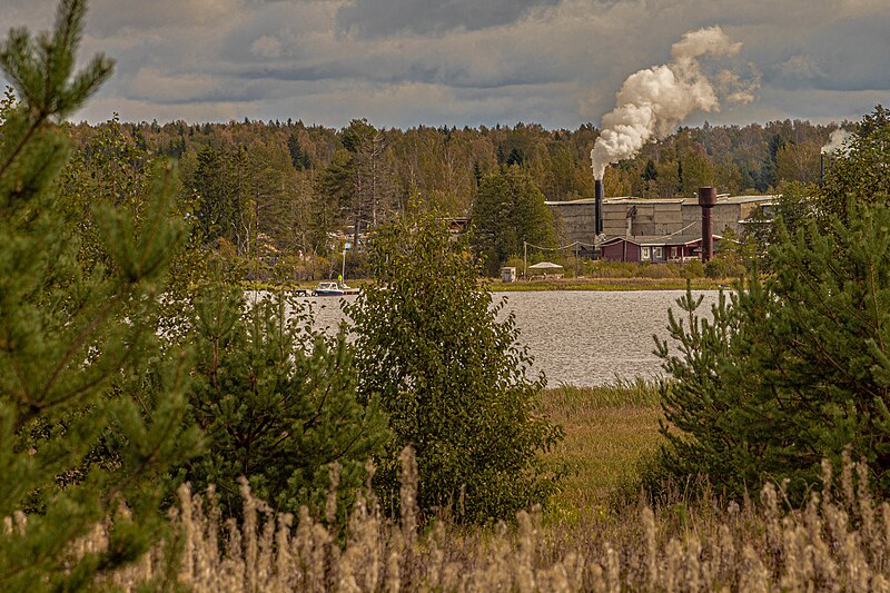 File:Landscape with chimney (44289598614).jpg