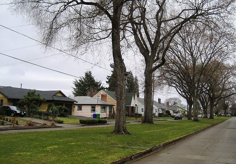 File:Omaha Parkway side North Portland, Oregon.JPG