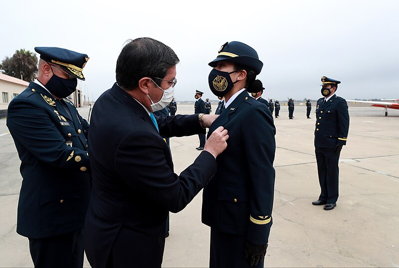 File:GRADUACIÓN DE NUEVOS PILOTOS FAP06 (50424726596).jpg