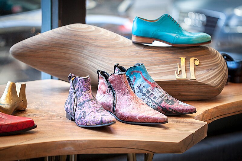 File:John Fluevog Shoes, 37 Main Street, Brooklyn NY.jpg