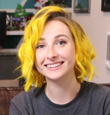 Tessa Violet on vlogbrothers 2018 2 (cropped).png