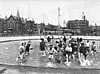 Armour Square, Children in wading pool