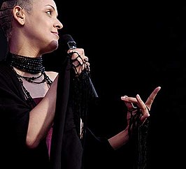 Mariza in 2004.