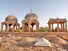 Chitorri graves view6.JPG