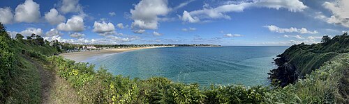 La grande plage vu de la pointe de la Garde