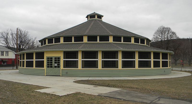 File:C Fred Johnson Park Carousel.jpg