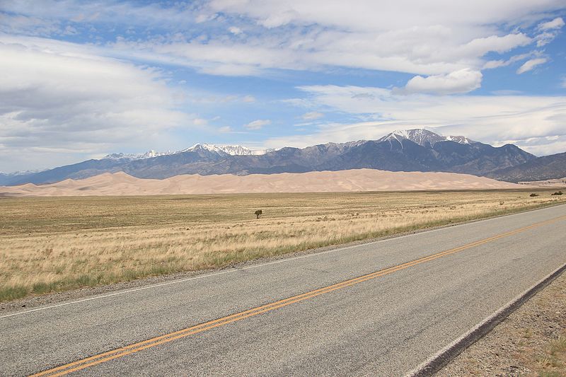 File:Great Sand Dunes viewed from Colorado State Highway 150.jpg