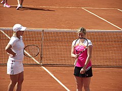 Roland Garros 2014 - Kim Clijsters & Martina Navratilova (15801061341).jpg