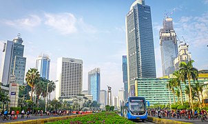 Busway in Bundaran HI.jpg