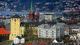 Nygårdshøyden i Bergen - Kulturhistorisk museum og Johanneskirken.jpg