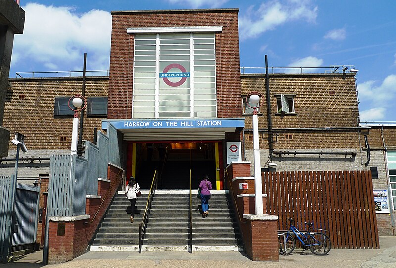 File:Harrow-on-the-Hill station (7029171001).jpg