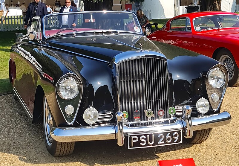 File:1958 Bentley S1 Honeymoon Express HCC21.jpg