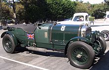 Vue de profil d'une Bentley Speed Six dans sa livrée nationale, le British Racing Green.