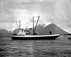 Pacific American Fisheries cannery ship Kenmore in King Cove, May 1912