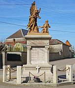 Le monument aux morts.