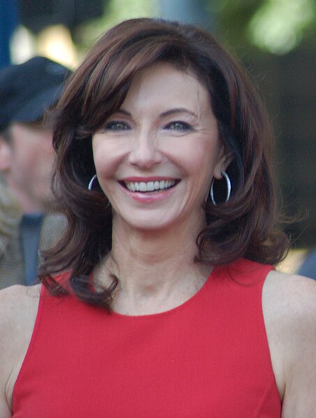 File:MarySteenburgenDec09.jpg