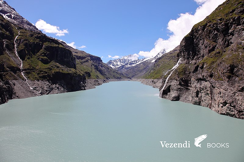 File:Alberto.Vezendi Swiss Alps Mauvoisin.jpg