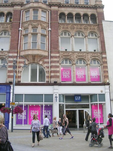 File:Gap - Briggate - geograph.org.uk - 1965126.jpg