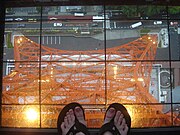 Tokyo Kulesi'nin cam zemininden aşağıya bakış