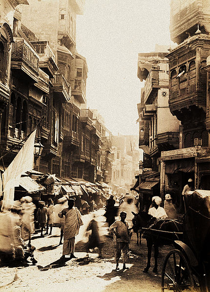 File:Street scene of Lahore, 1890s.jpg