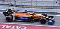 Lando Norris pilotando a McLaren MCL35 nos testes em Barcelona, Espanha em 2020.