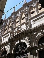 La Facciata della Loggia dei Mercanti ad Ancona