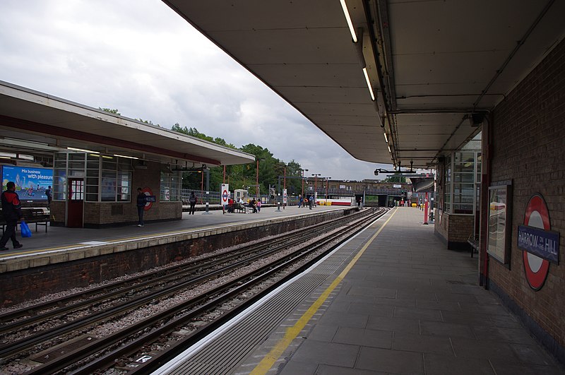 File:Harrow-on-the-Hill Station.jpg