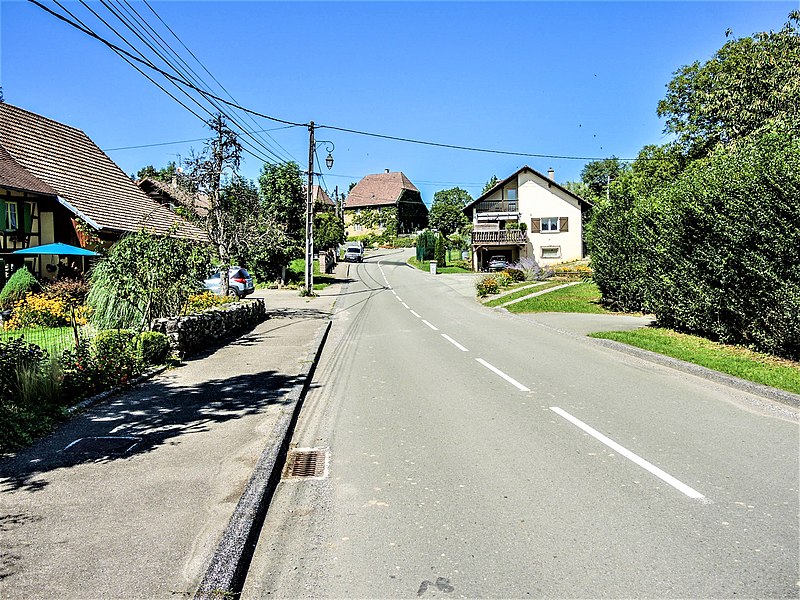 File:Rue de la libération. Grosne.jpg