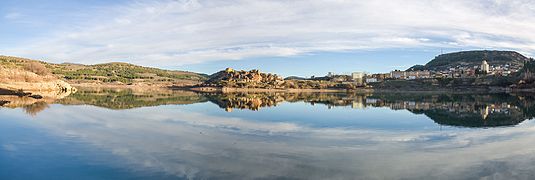 Vista de Nuévalos, Zaragoza, España, 2015-01-08, DD 10-12 PAN.JPG